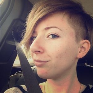 Meet your Posher, Rebecca